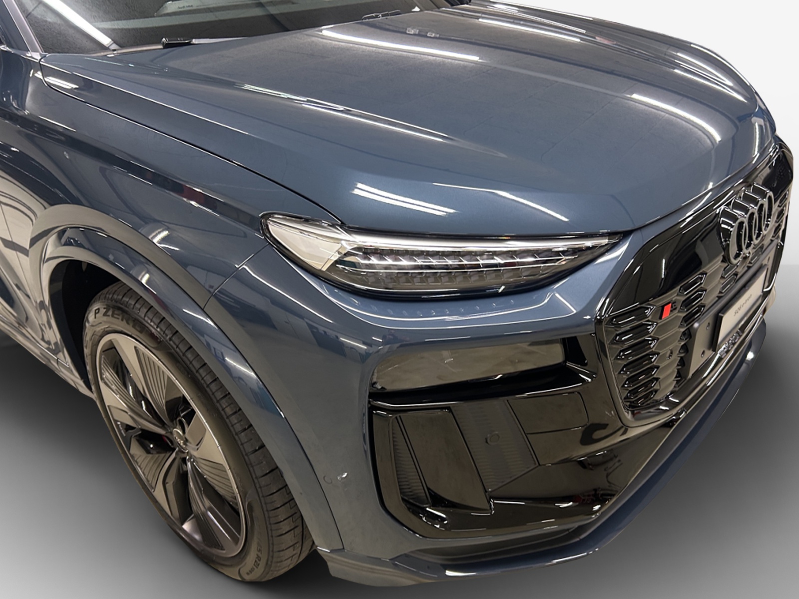 AUDI SQ6 e-tron quattro-image-15