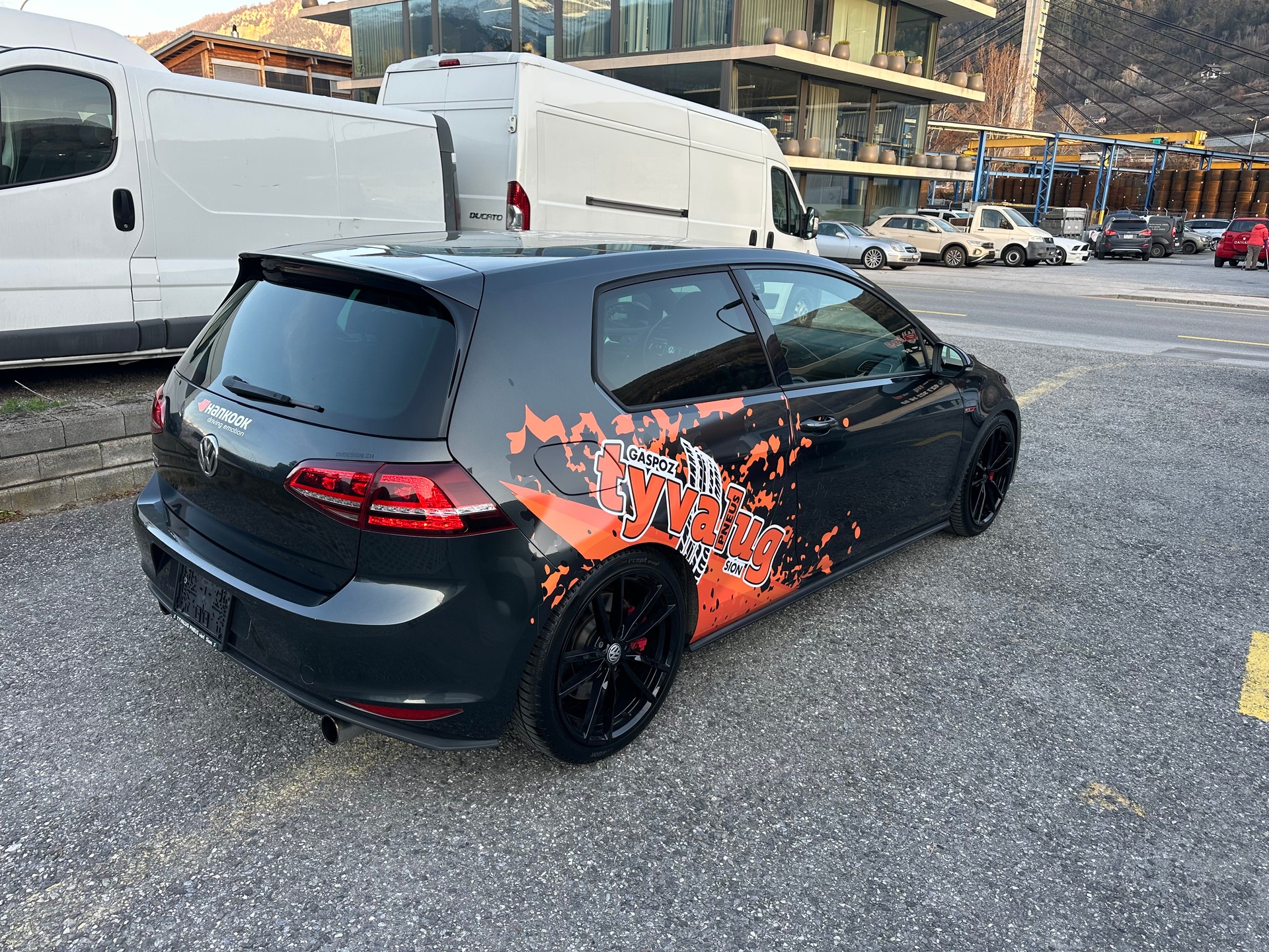 VW Golf 2.0 TSI GTI Performance DSG-image-3