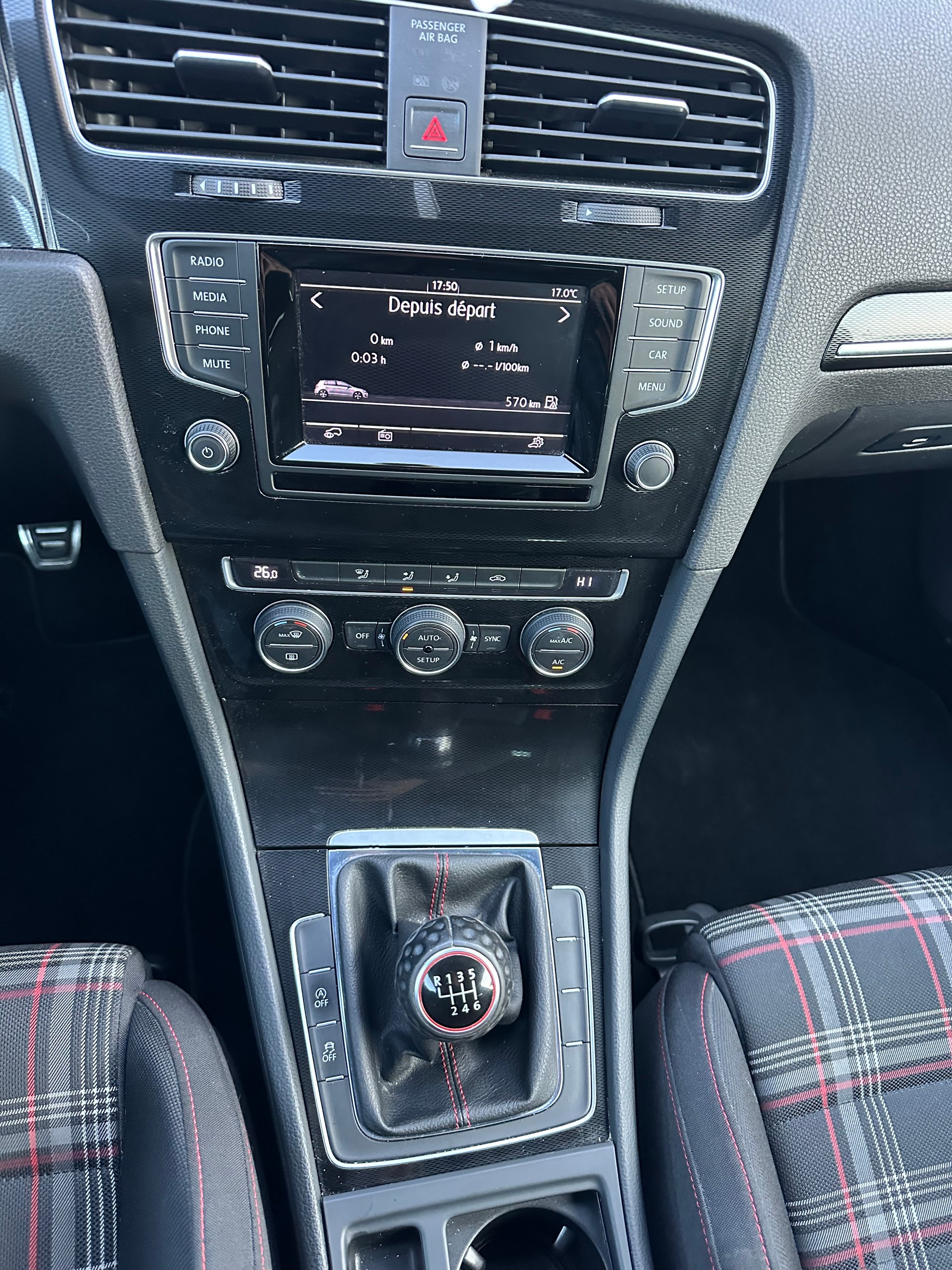 VW Golf 2.0 TSI GTI Performance DSG-image-10