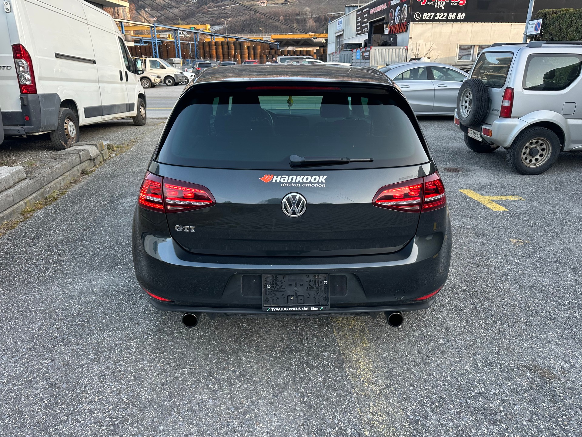VW Golf 2.0 TSI GTI Performance DSG-image-4