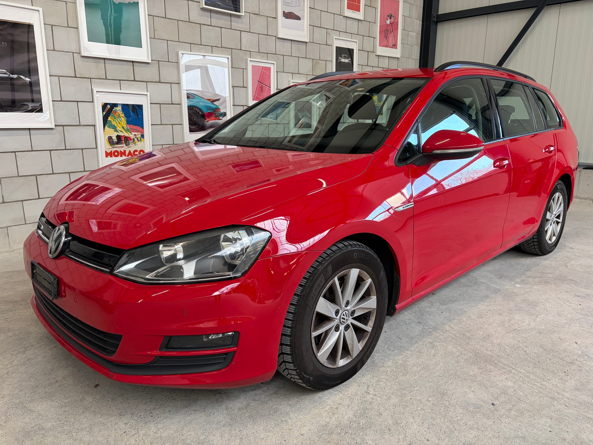 VW Golf Variant 1.6 TDI BlueMotion Comfortline-image-1