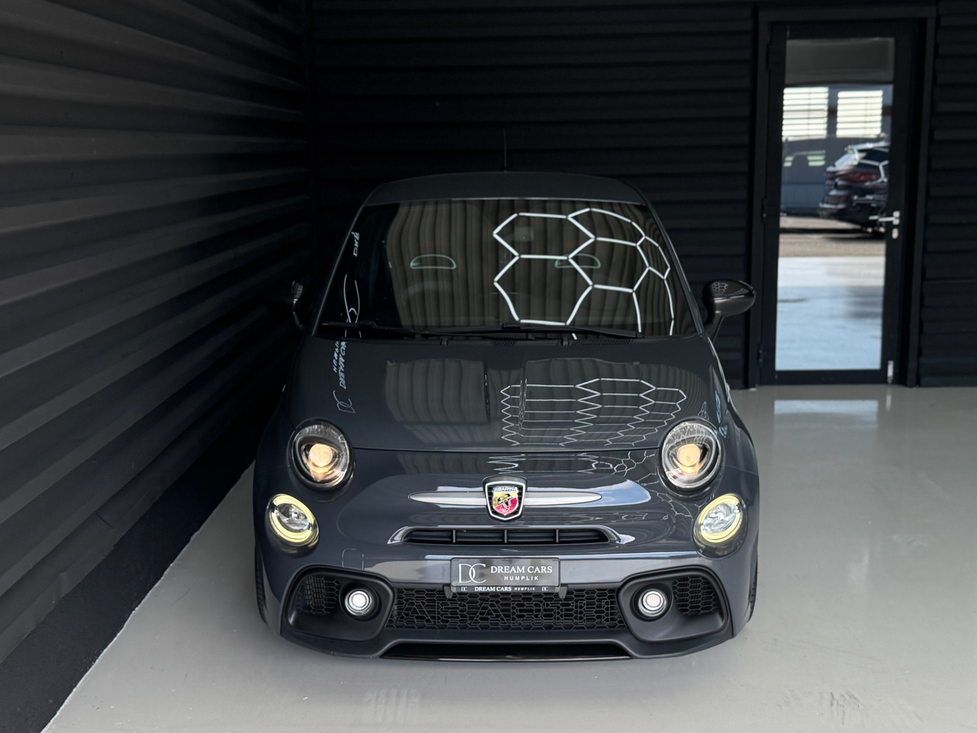 FIAT 595 1.4 16V Turbo Abarth Dualogic Colaborazione (Akrapovic)-image-2