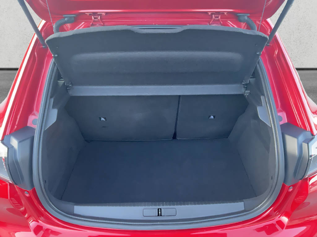PEUGEOT 208 1.2 PureTech 100 Allure-image-13