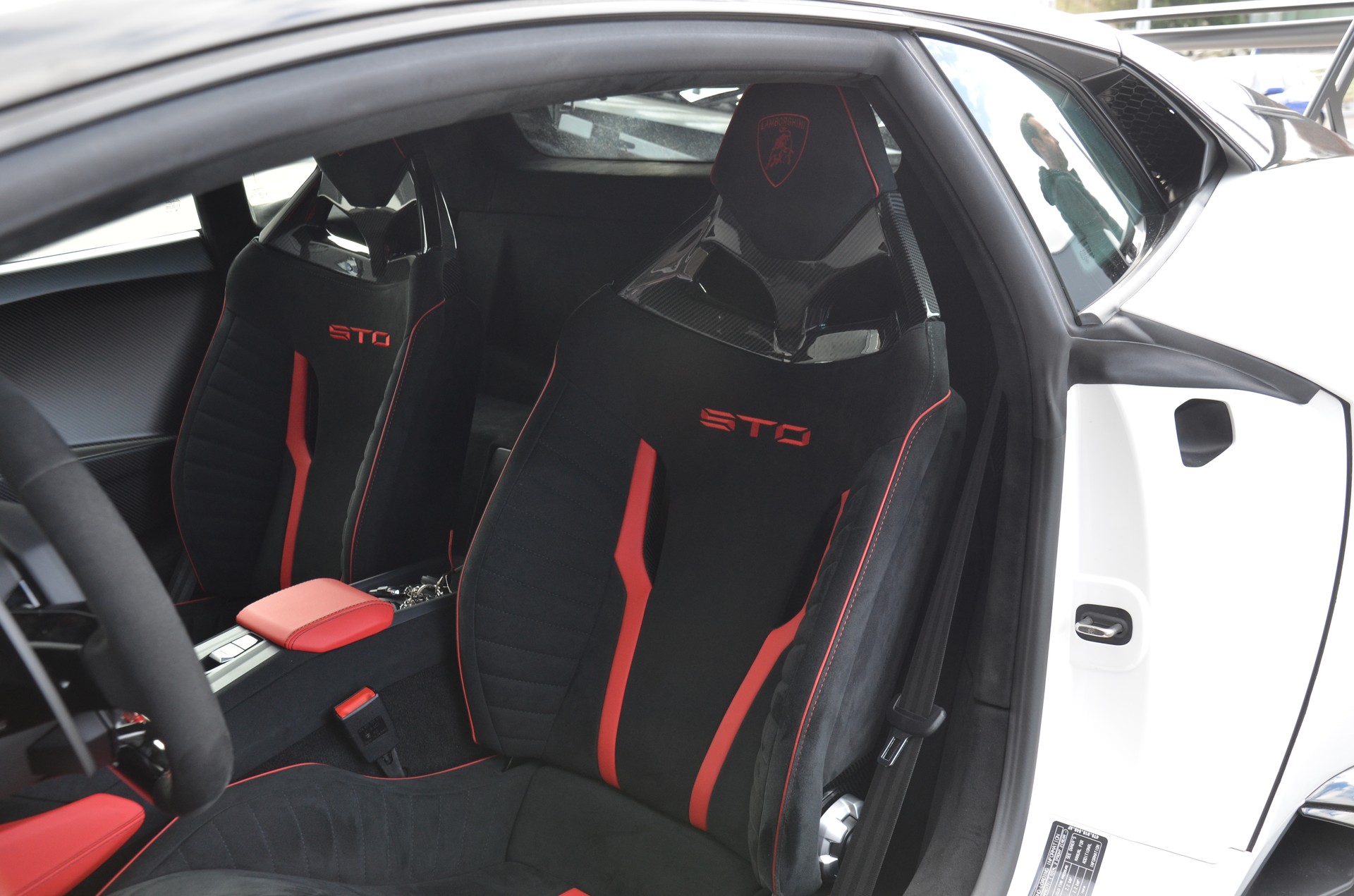 LAMBORGHINI Huracan STO Coupé DCT RWD-image-20