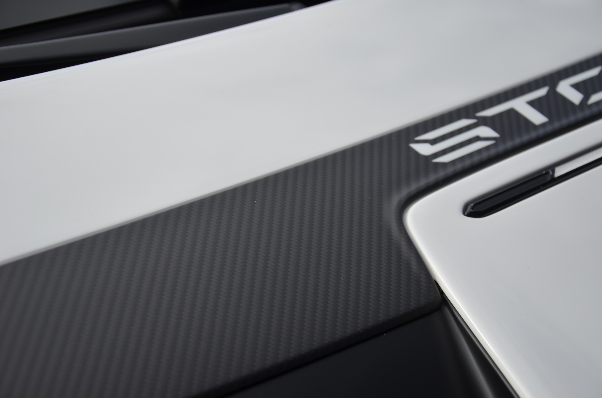 LAMBORGHINI Huracan STO Coupé DCT RWD-image-15