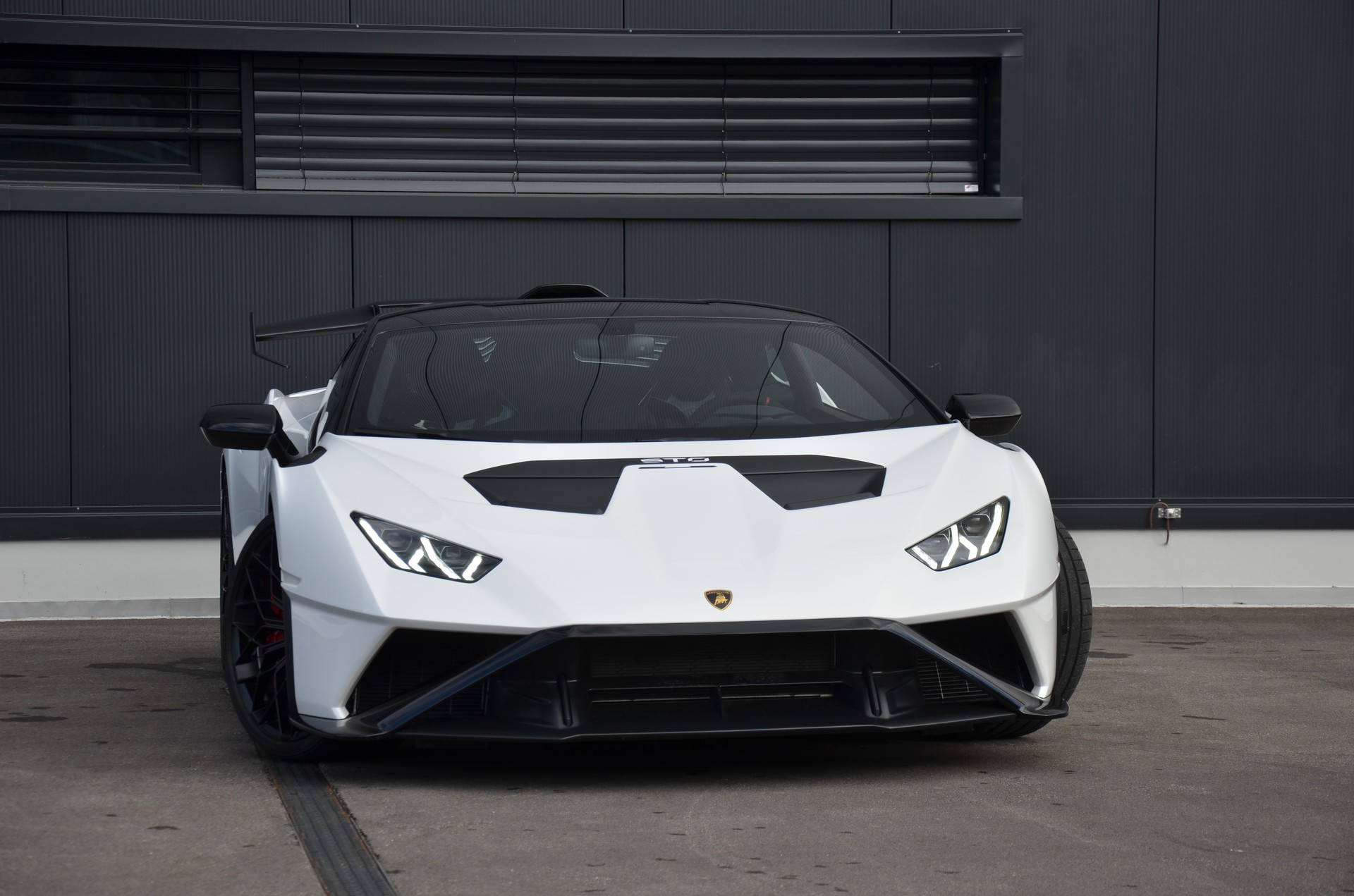 LAMBORGHINI Huracan STO Coupé DCT RWD-image-7