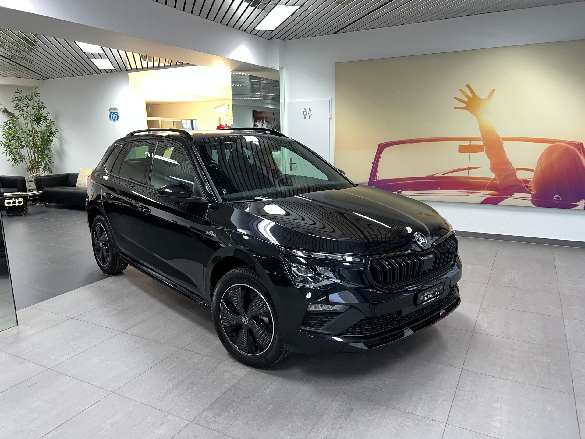 SKODA Kamiq 1.5 TSI Monte Carlo DSG Panoramadach / Lenkradheizung / Rückfahrkamera / Matrix-LED Scheinwerfer-image-1