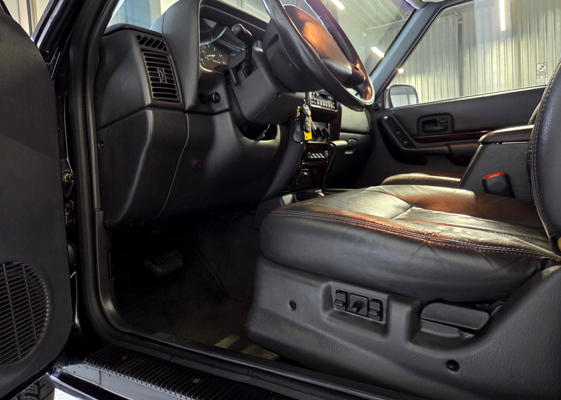 JEEP Cherokee 4.0 Limited-image-9