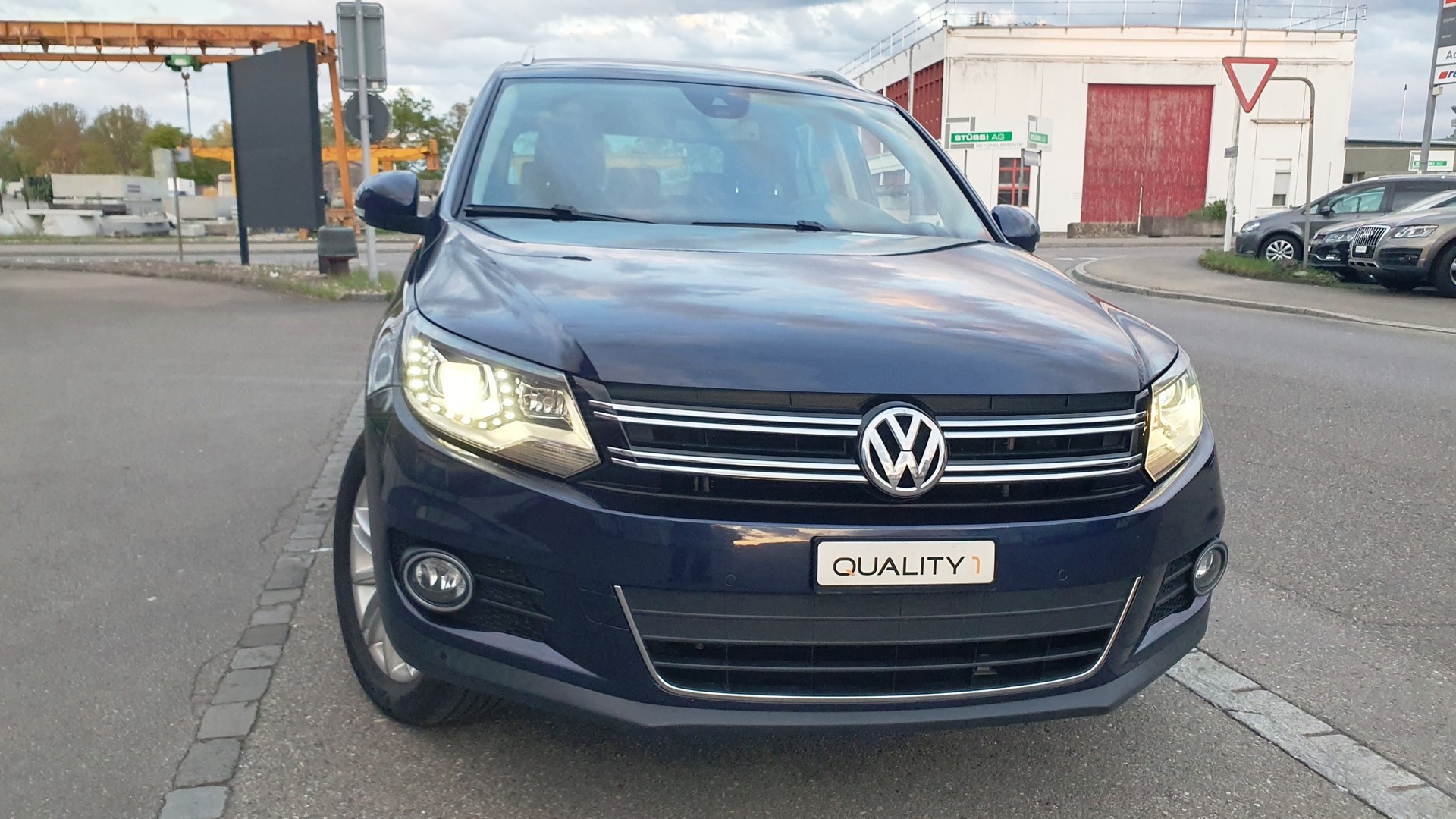 VW Tiguan 2.0 TSI Sport&Style 4Motion DSG-image-4