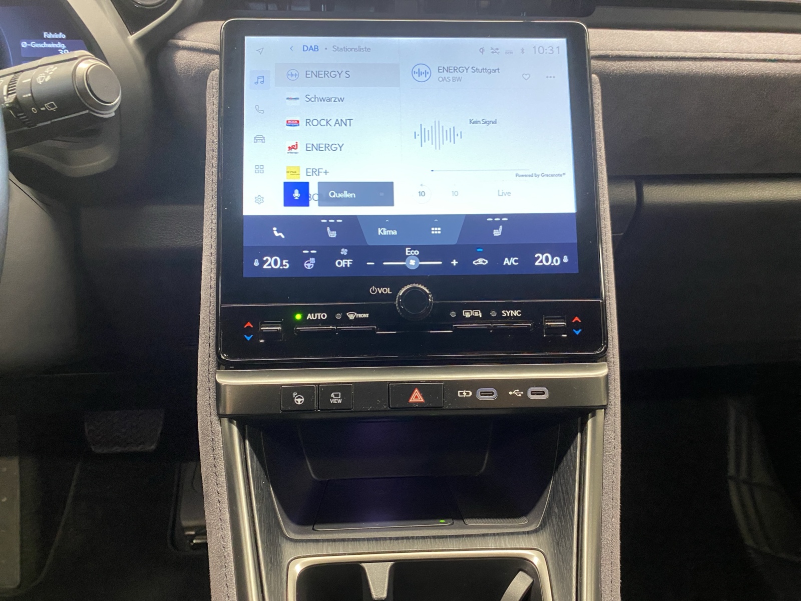 LEXUS LBX AWD Elegant CVT-image-10