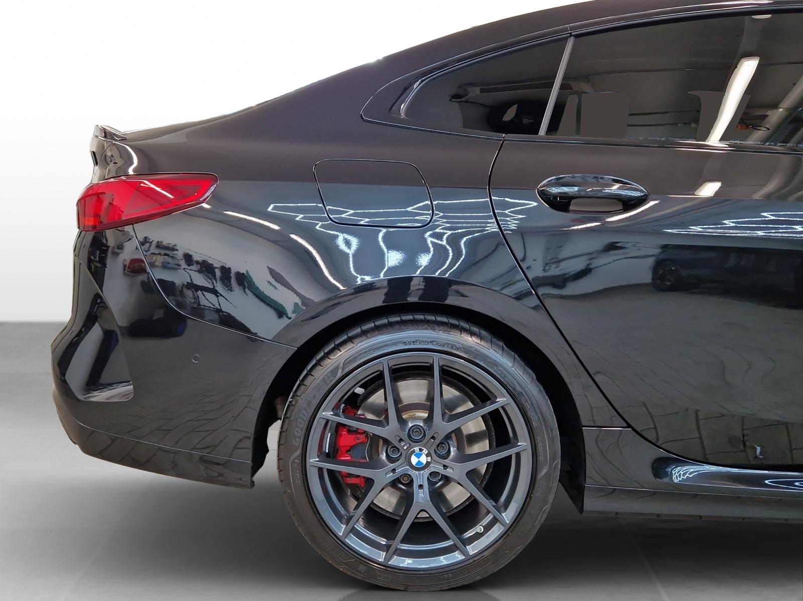 BMW M235i xDrive Gran Coupé-image-13