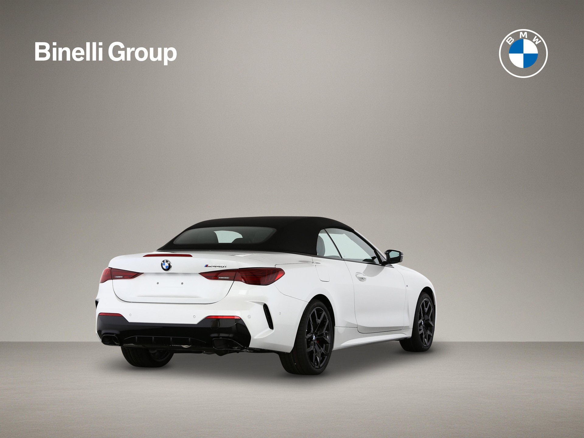 BMW M440i xDrive Cabrio-image-1