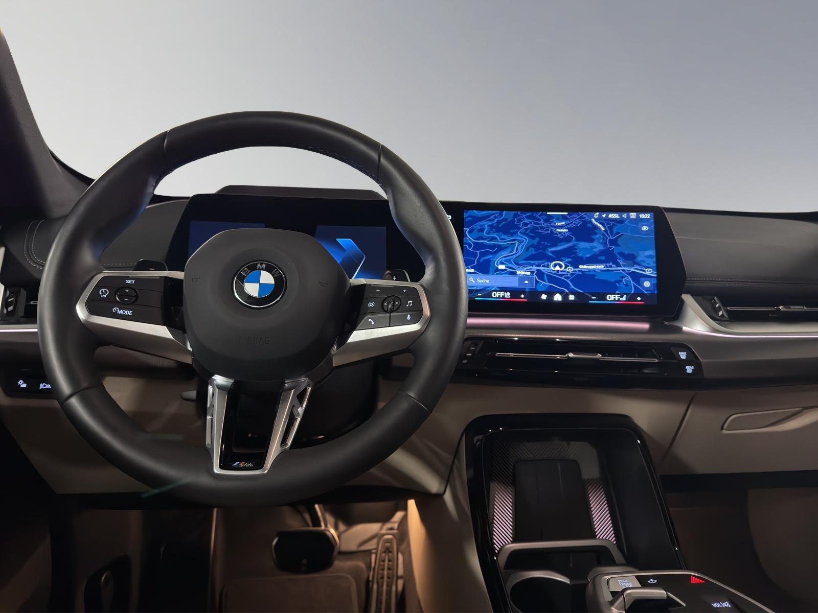 BMW X1 23i xDrive paddles-image-9