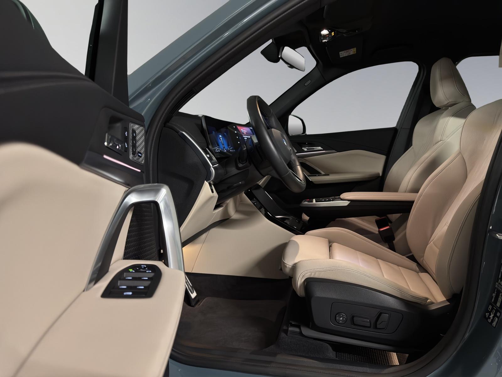 BMW X1 23i xDrive paddles-image-4