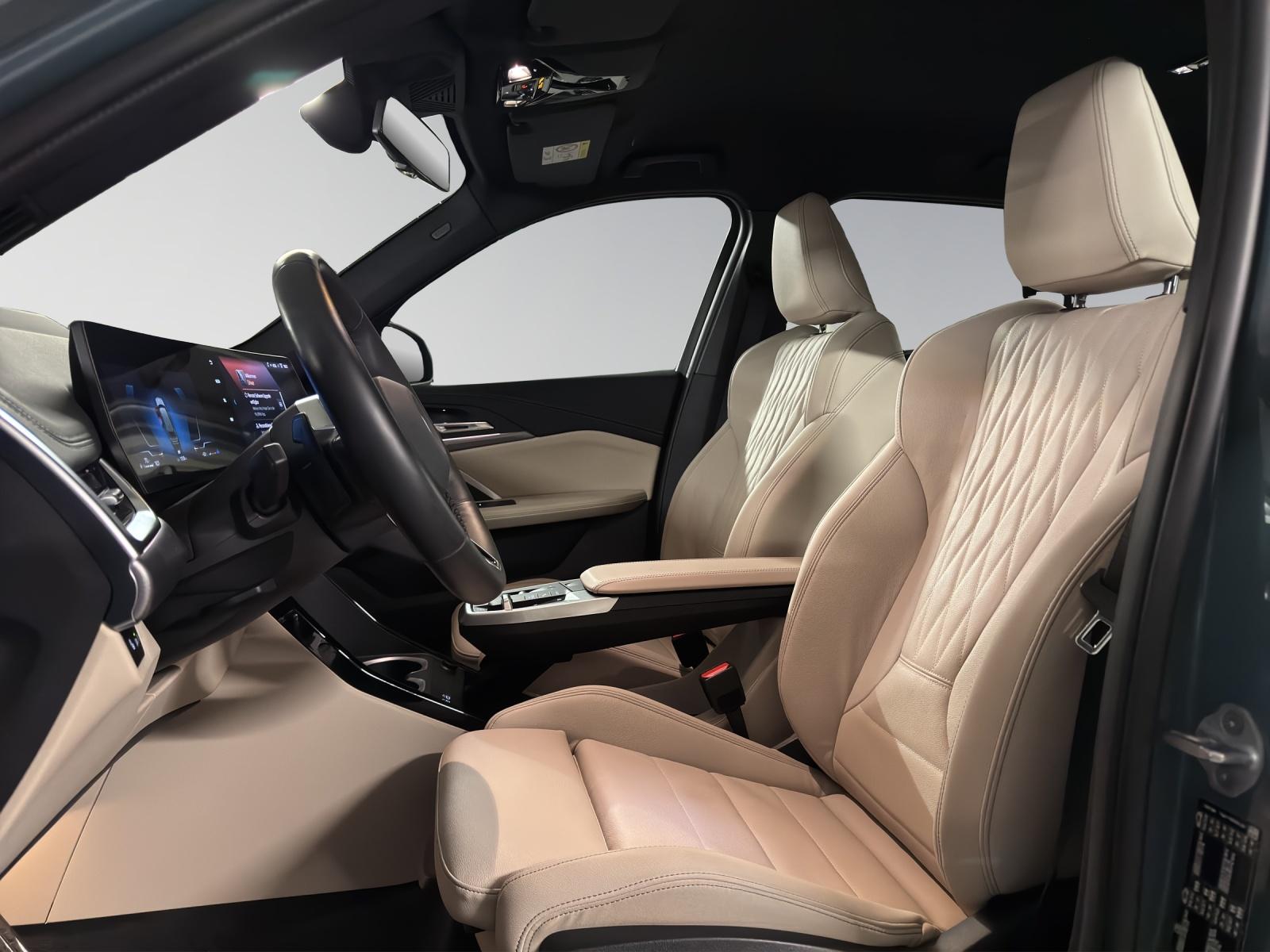 BMW X1 23i xDrive paddles-image-5