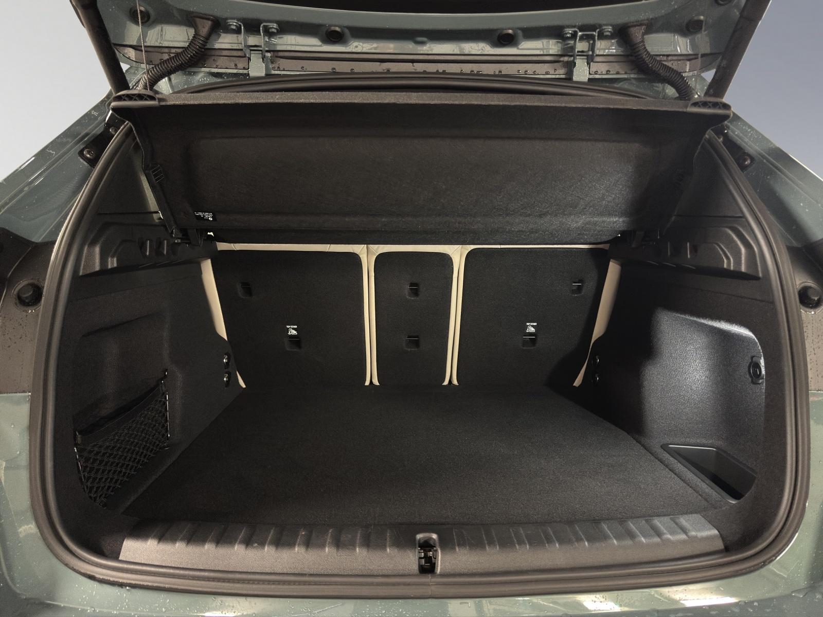 BMW X1 23i xDrive paddles-image-15