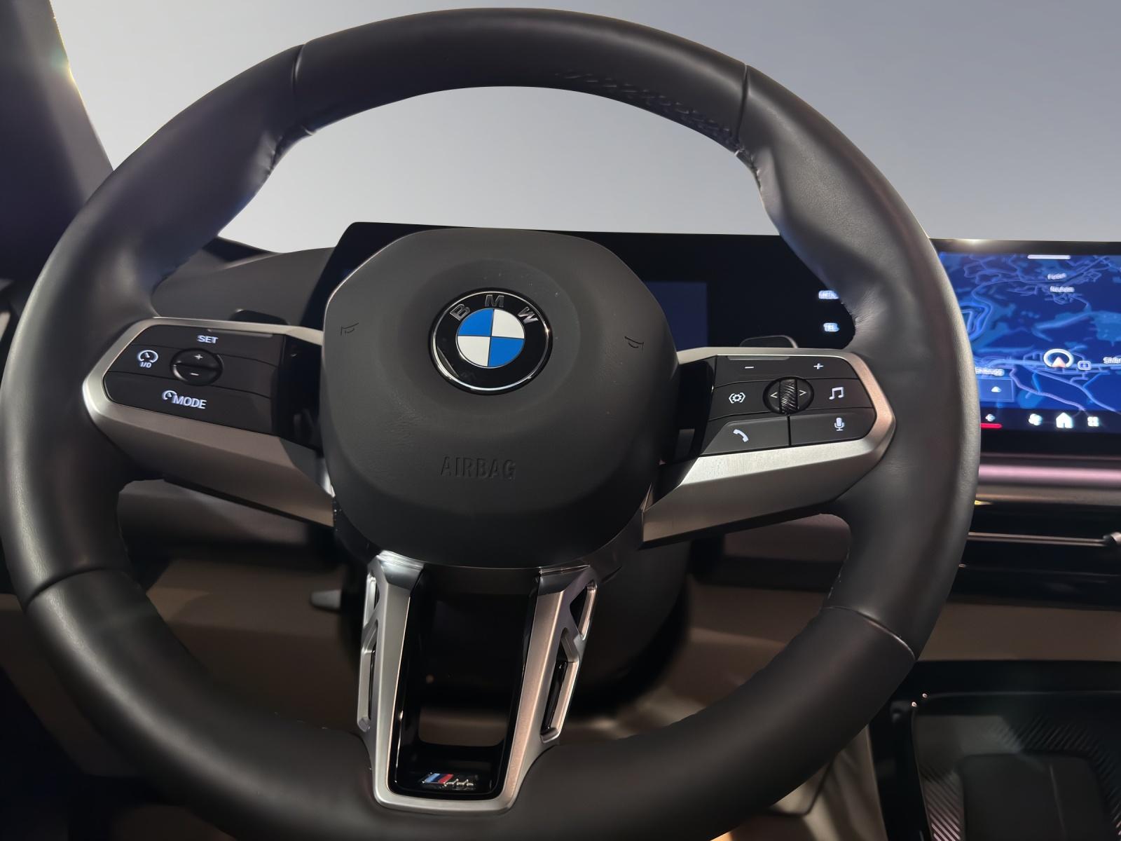 BMW X1 23i xDrive paddles-image-10