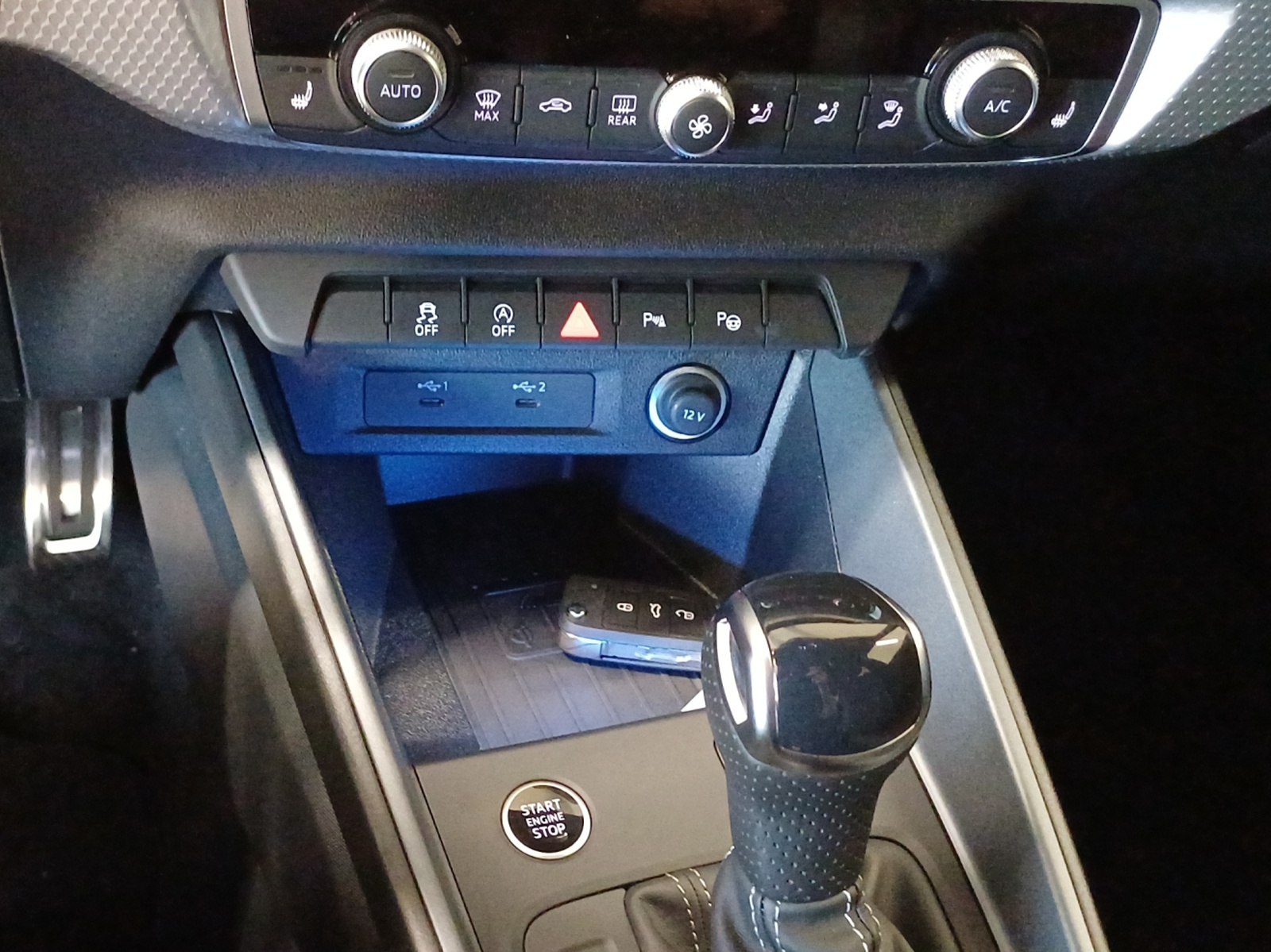 AUDI A1 Sportback 30 TFSI S Line Attraction S-tronic-image-10