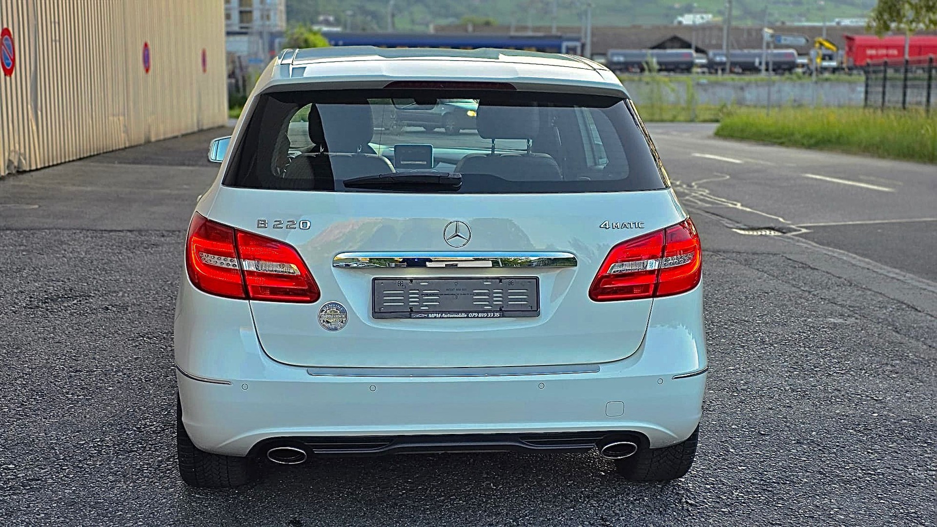MERCEDES-BENZ B 220 4Matic 7G-DCT-image-4