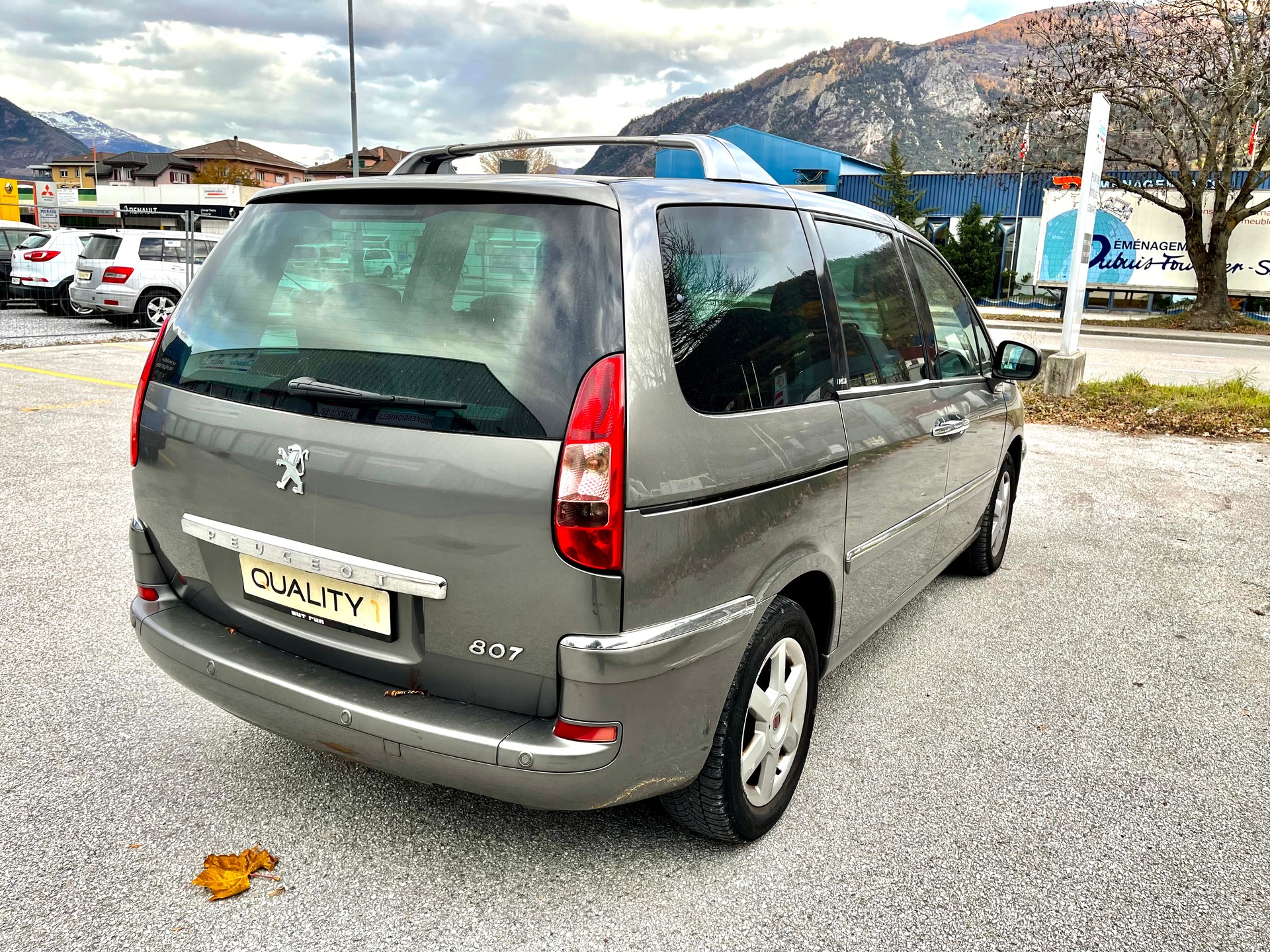 PEUGEOT 807 2.0 16V HDi (ST) Family+-image-14
