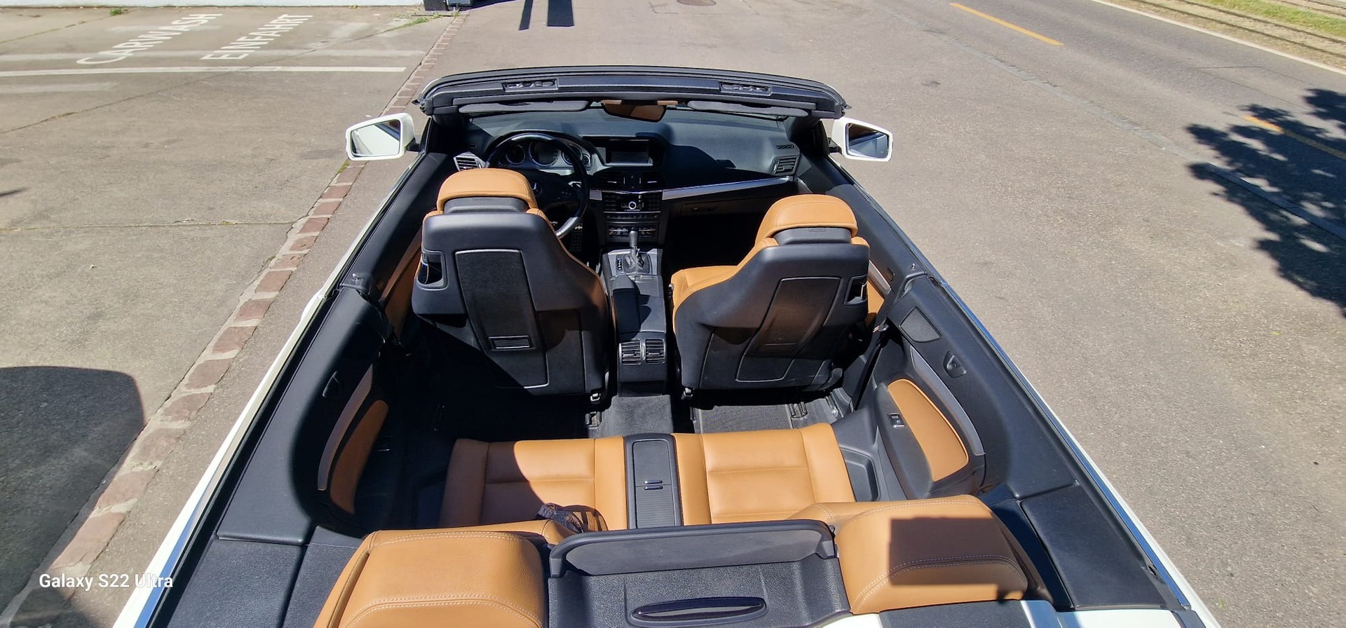 MERCEDES-BENZ E 250 CGI BlueEfficiency Automatic-image-11