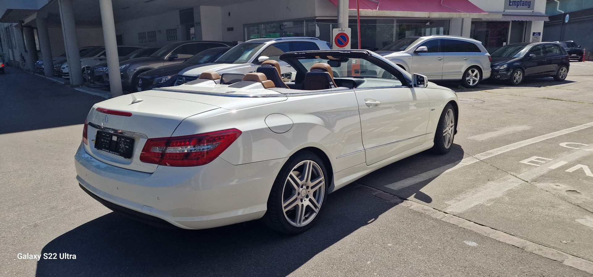 MERCEDES-BENZ E 250 CGI BlueEfficiency Automatic-image-6