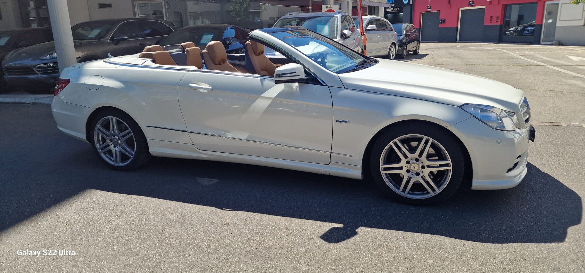 MERCEDES-BENZ E 250 CGI BlueEfficiency Automatic-image-10