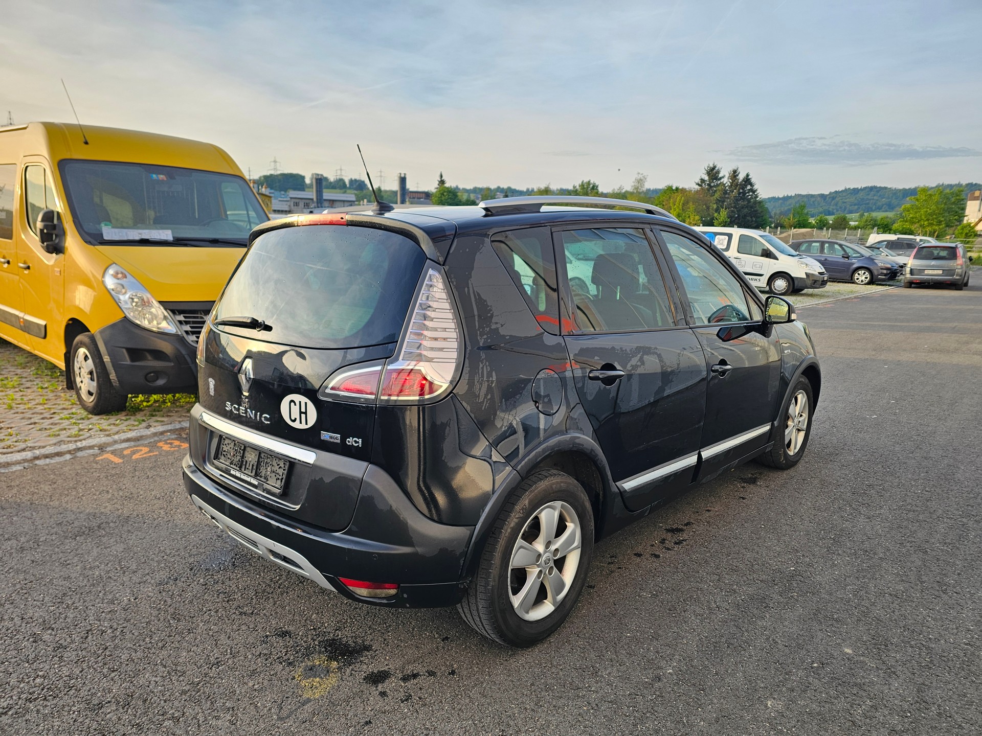 RENAULT Scénic Xmod 1.6 dCi Bose Edition-image-4