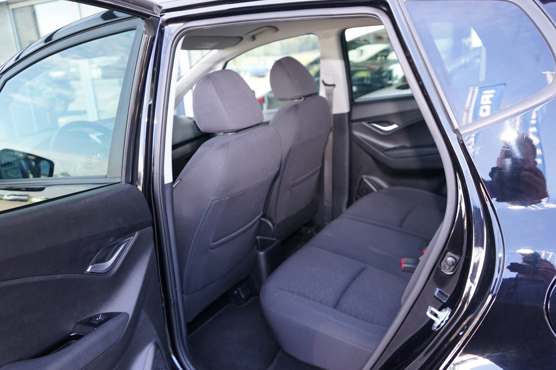 HYUNDAI iX20 1.6 Amplia Automatic-image-13