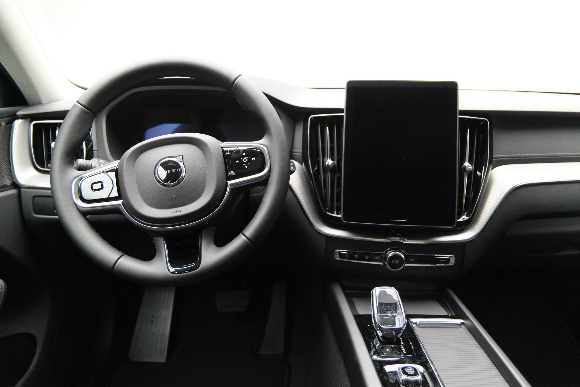 VOLVO XC60 2.0 T6 TE Ultra Dark eAWD-image-19