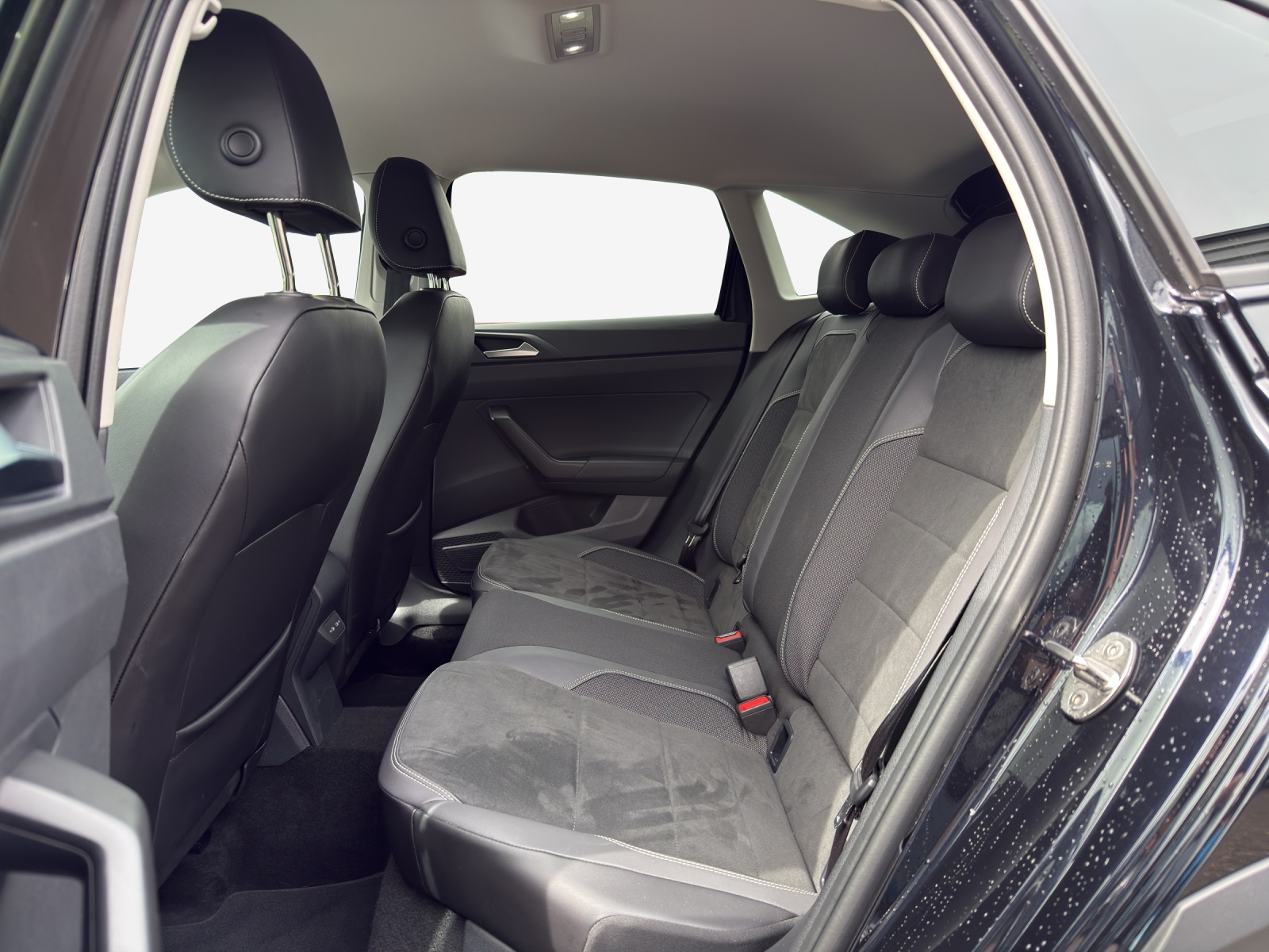 VW Taigo 1.0 TSI Style DSG-image-11