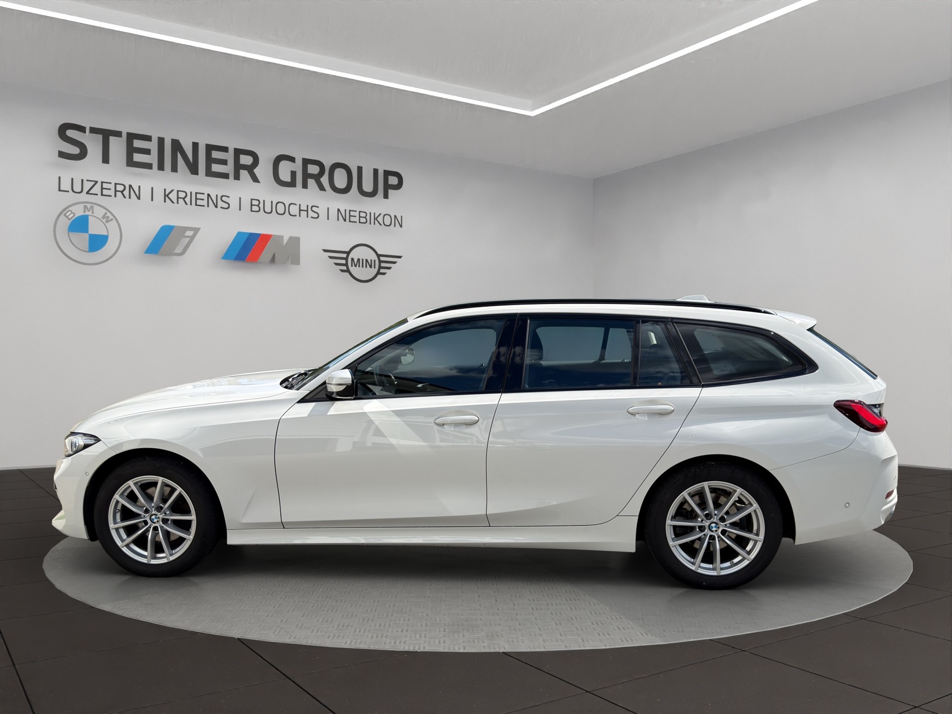 BMW 320d xDrive 48V Touring Steptronic-image-7