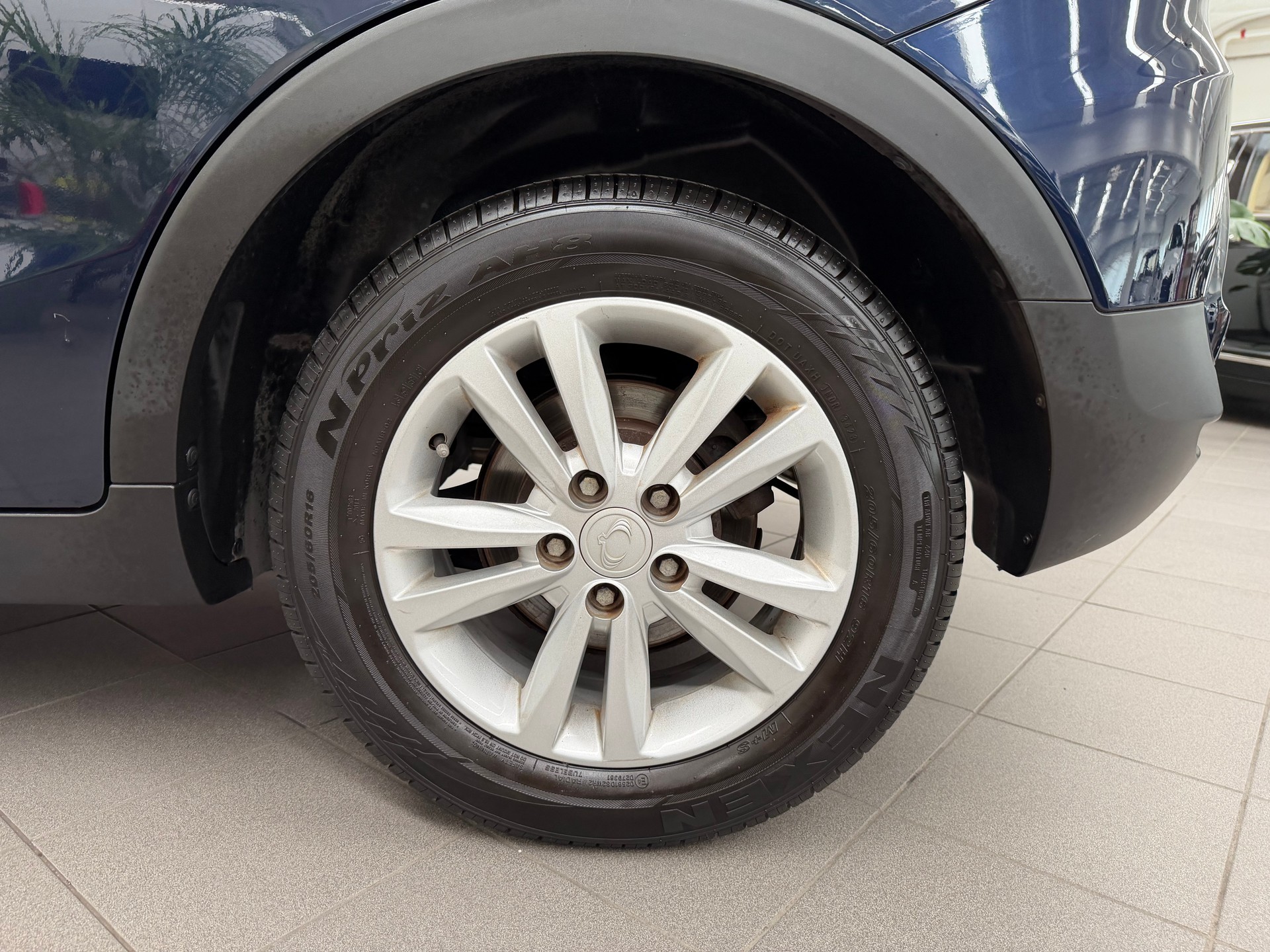 KGM-SsangYong Tivoli 1.6 eXDi Quartz 4WD-image-4
