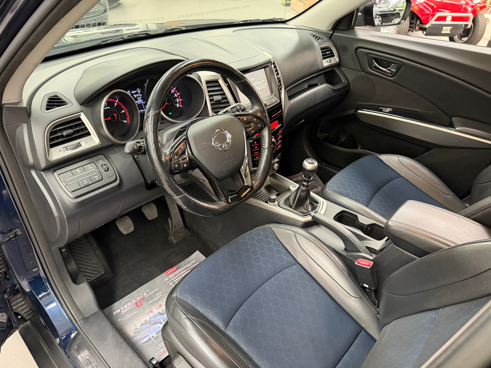 KGM-SsangYong Tivoli 1.6 eXDi Quartz 4WD-image-5