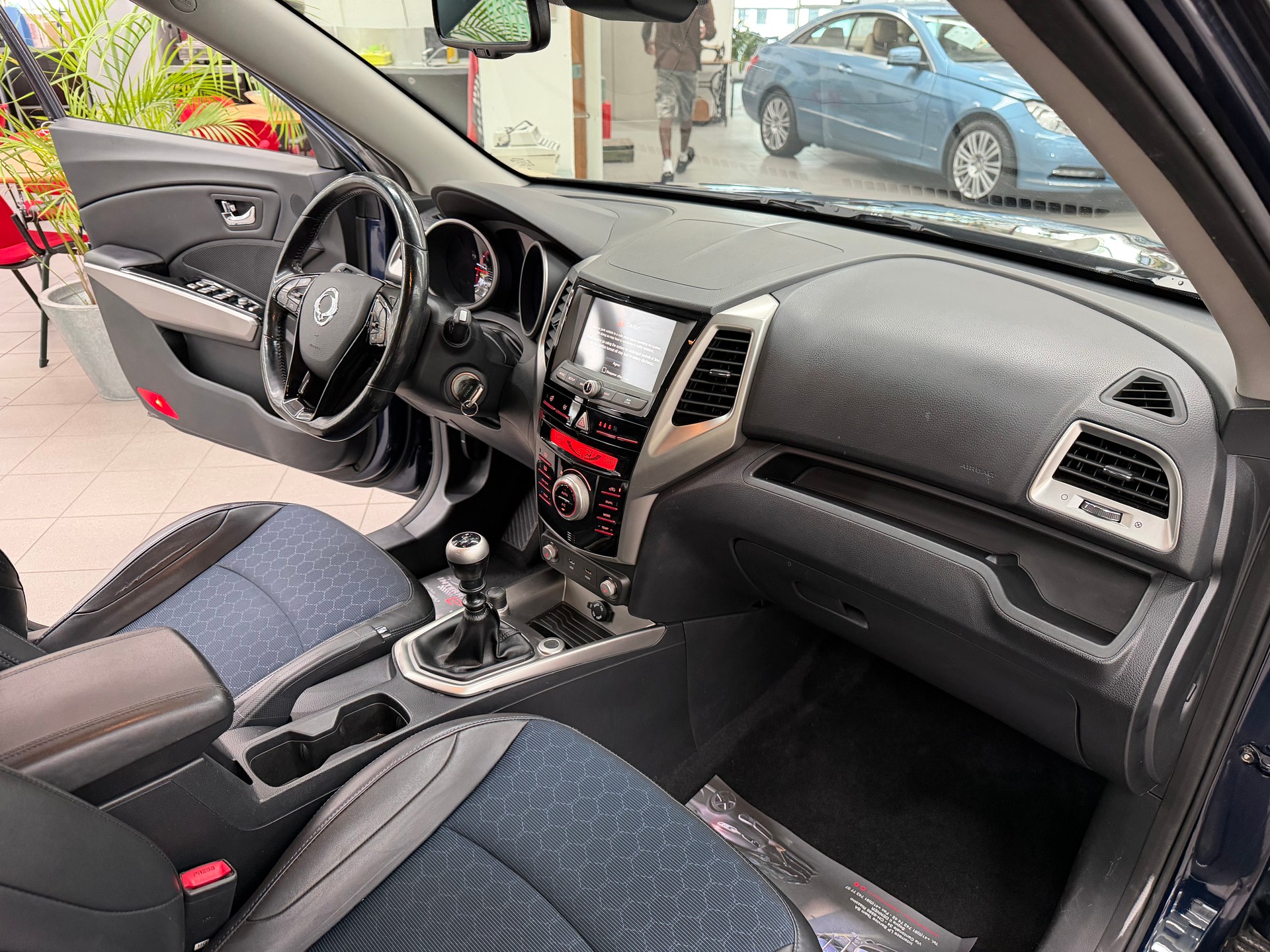 KGM-SsangYong Tivoli 1.6 eXDi Quartz 4WD-image-10