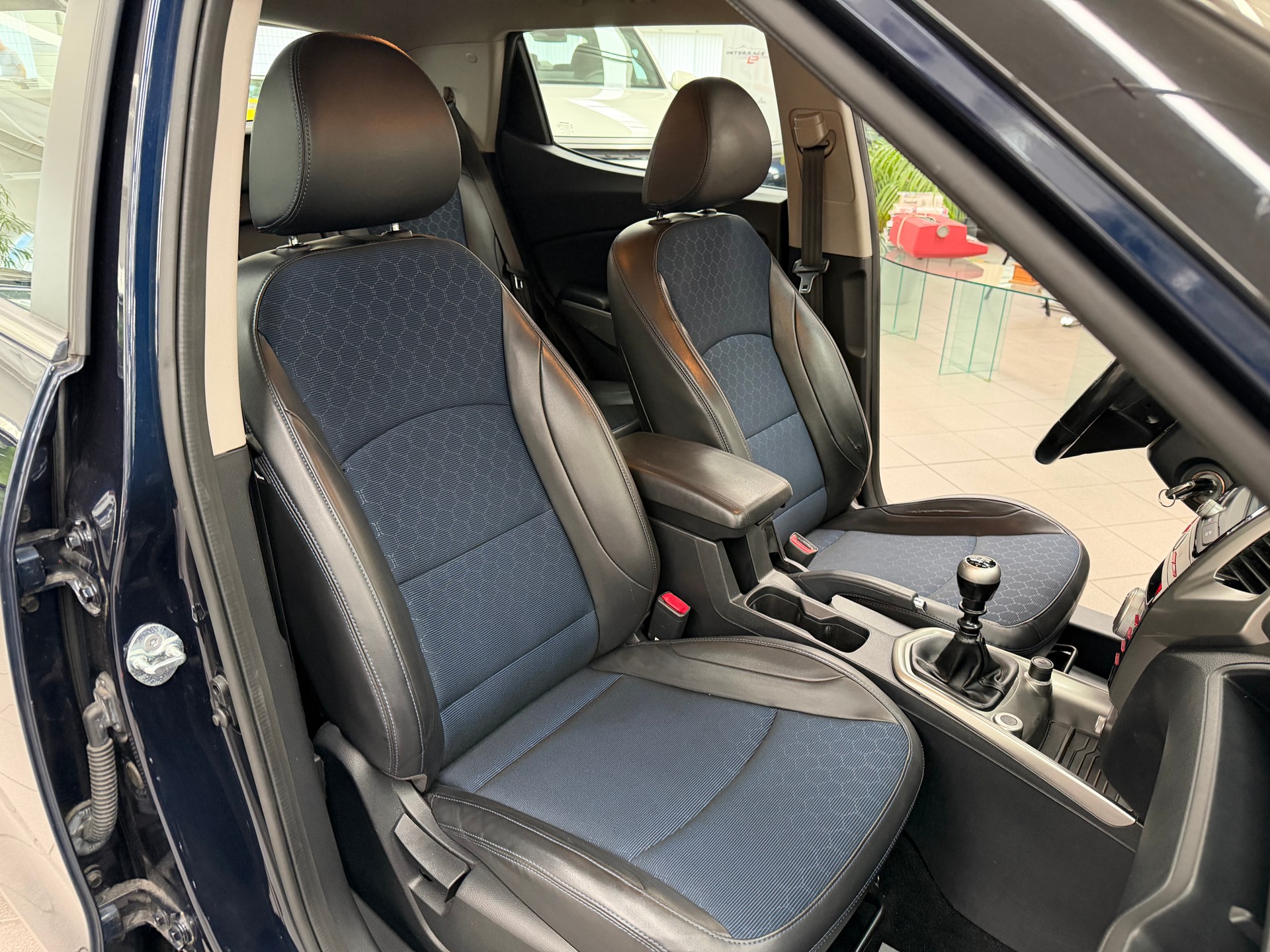 KGM-SsangYong Tivoli 1.6 eXDi Quartz 4WD-image-9