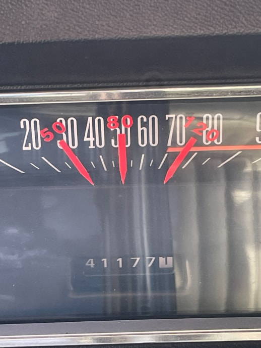 FORD E330 Club Wagon Château-image-11