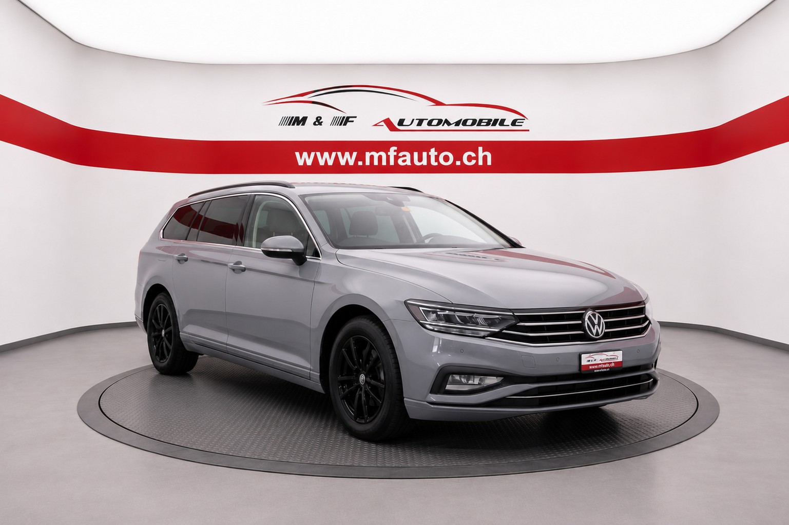 VW Passat Variant 2.0 TDI 150 Business CH FAHRZEUG-image-2