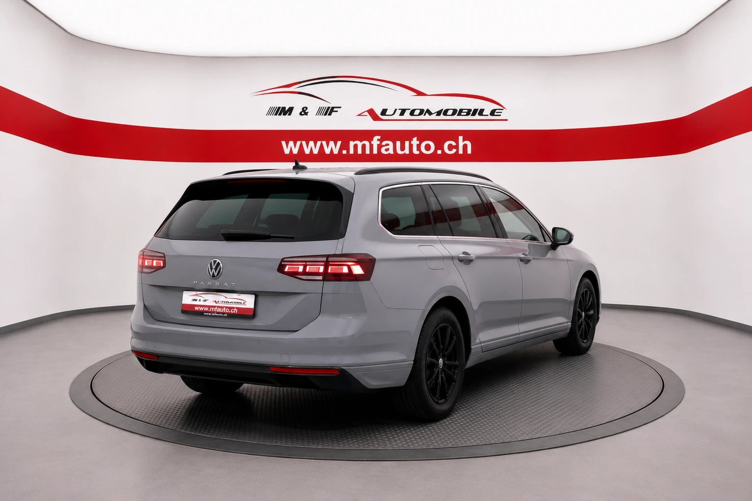 VW Passat Variant 2.0 TDI 150 Business CH FAHRZEUG-image-5