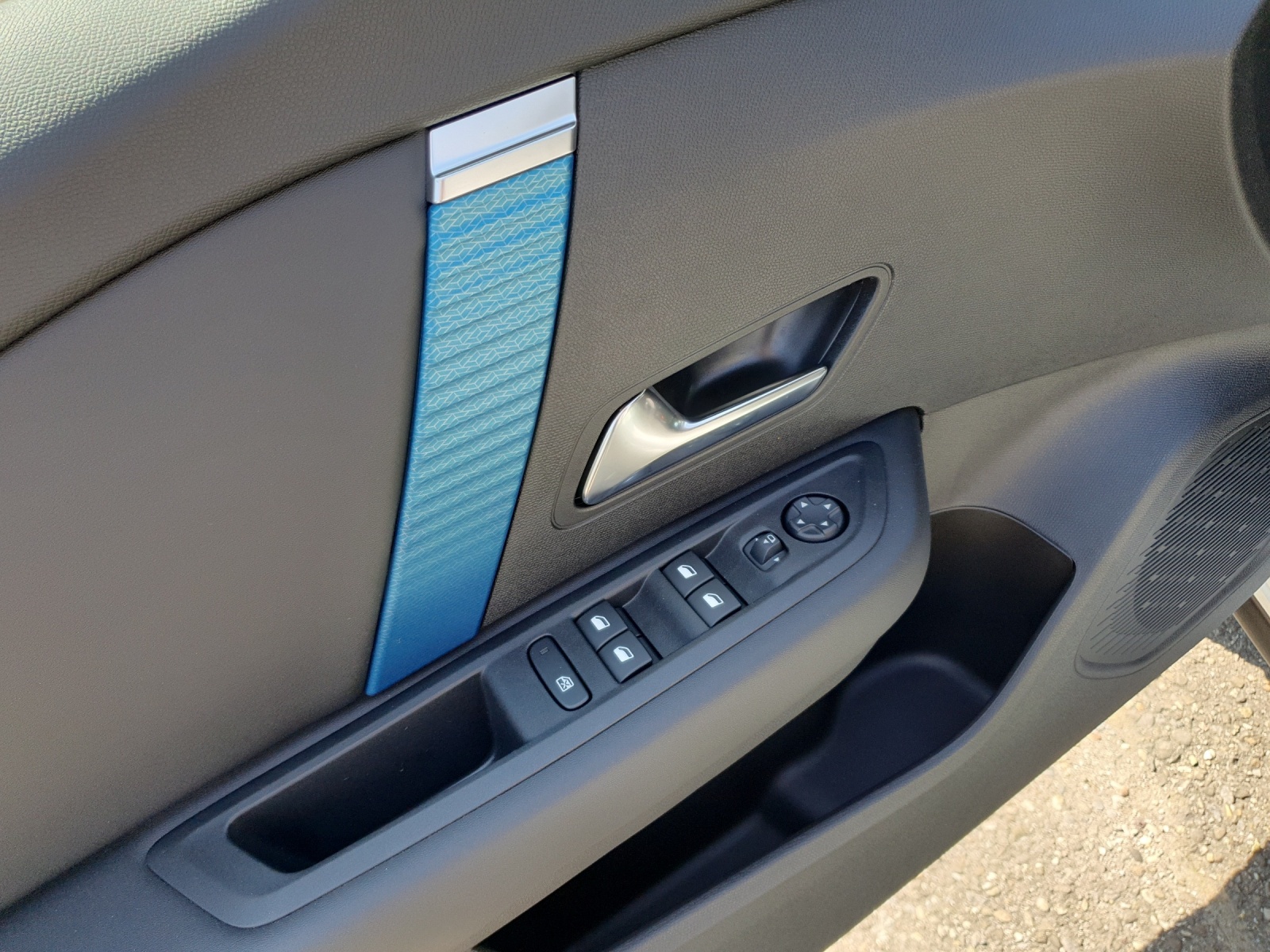 CITROEN C4 X Shine-image-10