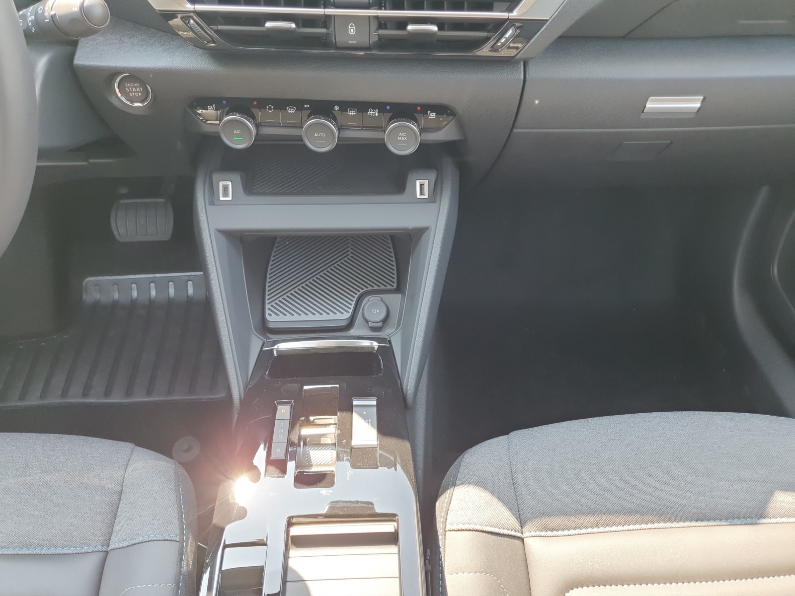CITROEN C4 X Shine-image-14