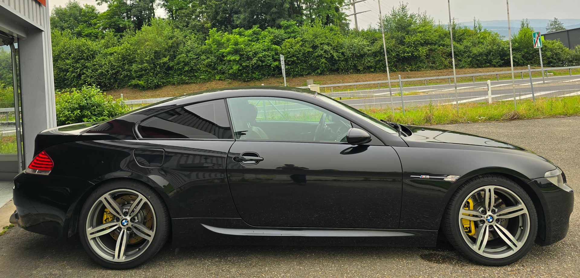 BMW M6-image-5
