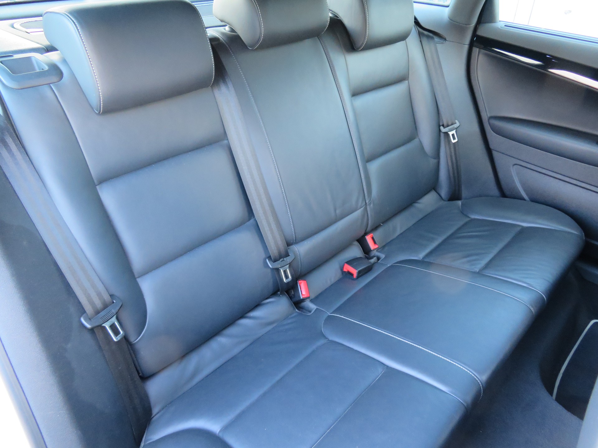 AUDI RS3 Sportback 2.5 TFSI quattro S-tronic-image-10