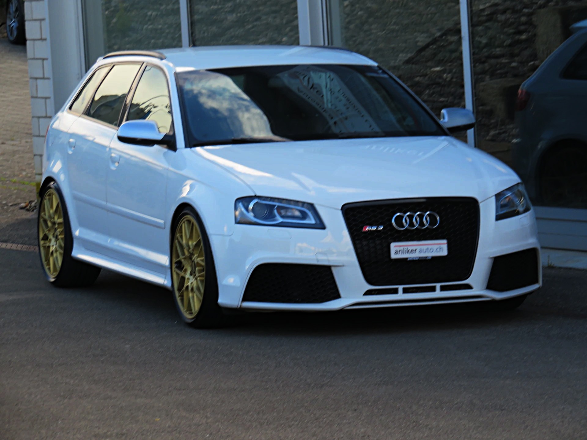 AUDI RS3 Sportback 2.5 TFSI quattro S-tronic-image-1