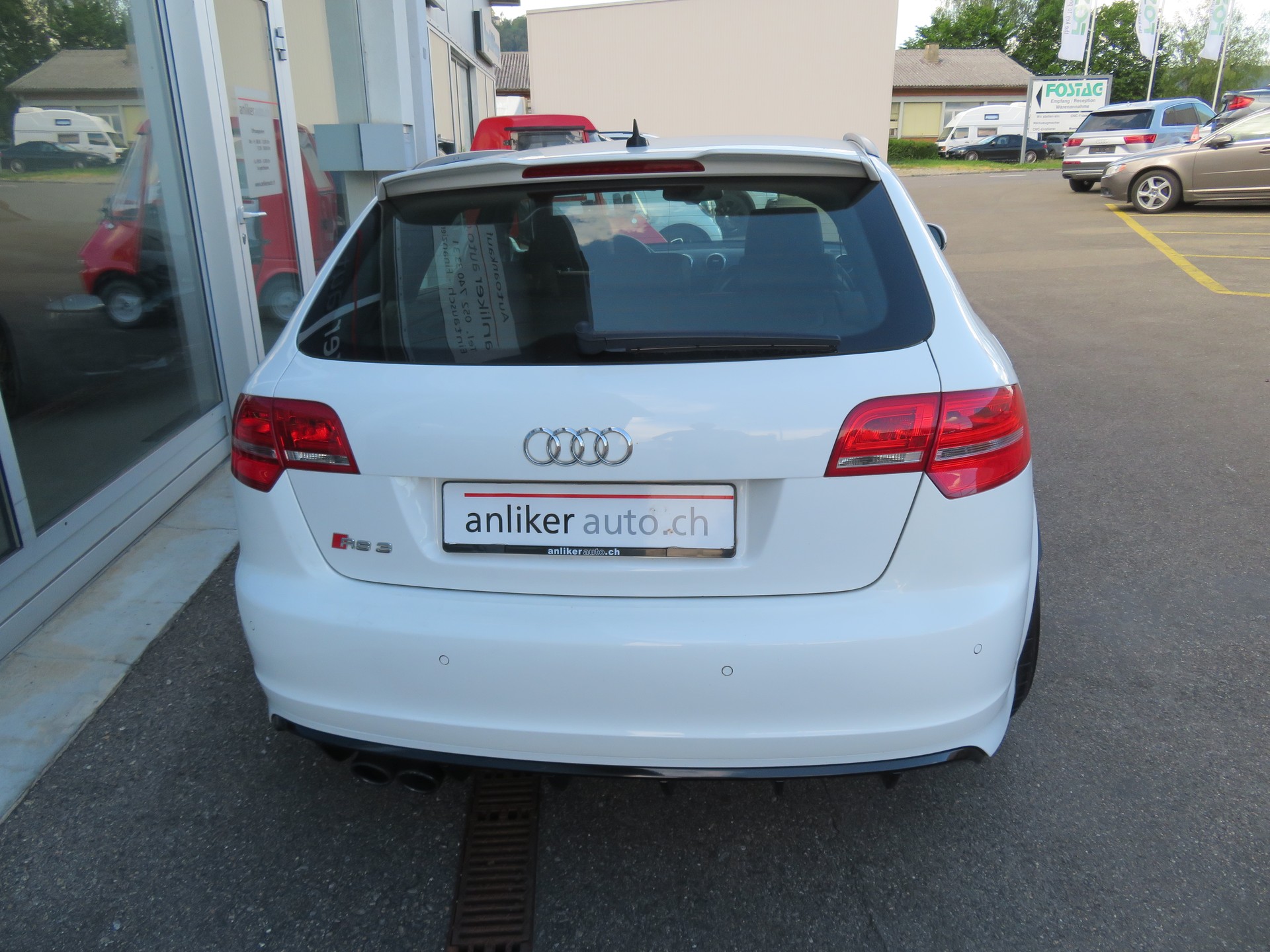 AUDI RS3 Sportback 2.5 TFSI quattro S-tronic-image-3