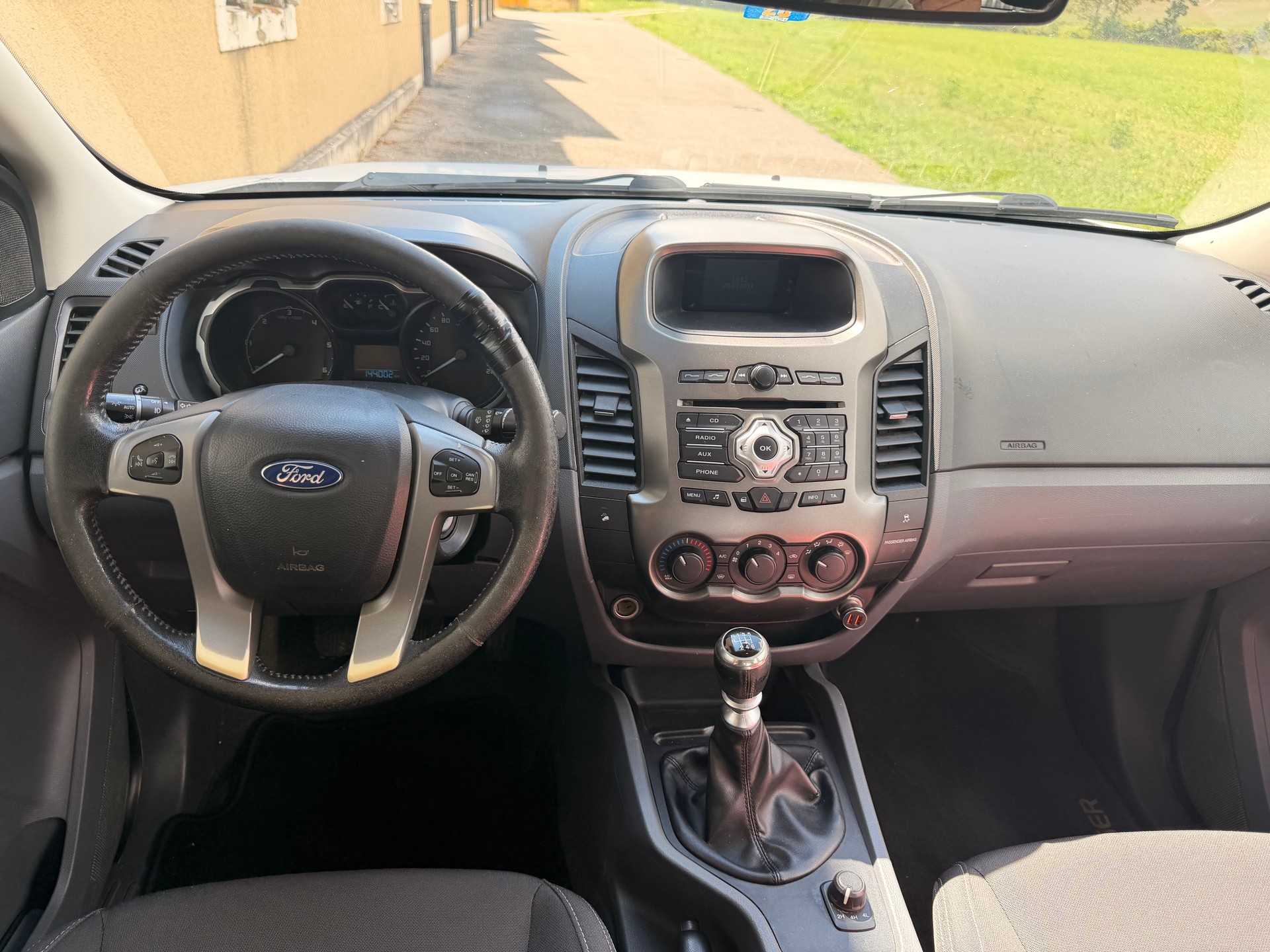FORD Ranger LTD 2.2 TDCi 4x4-image-6