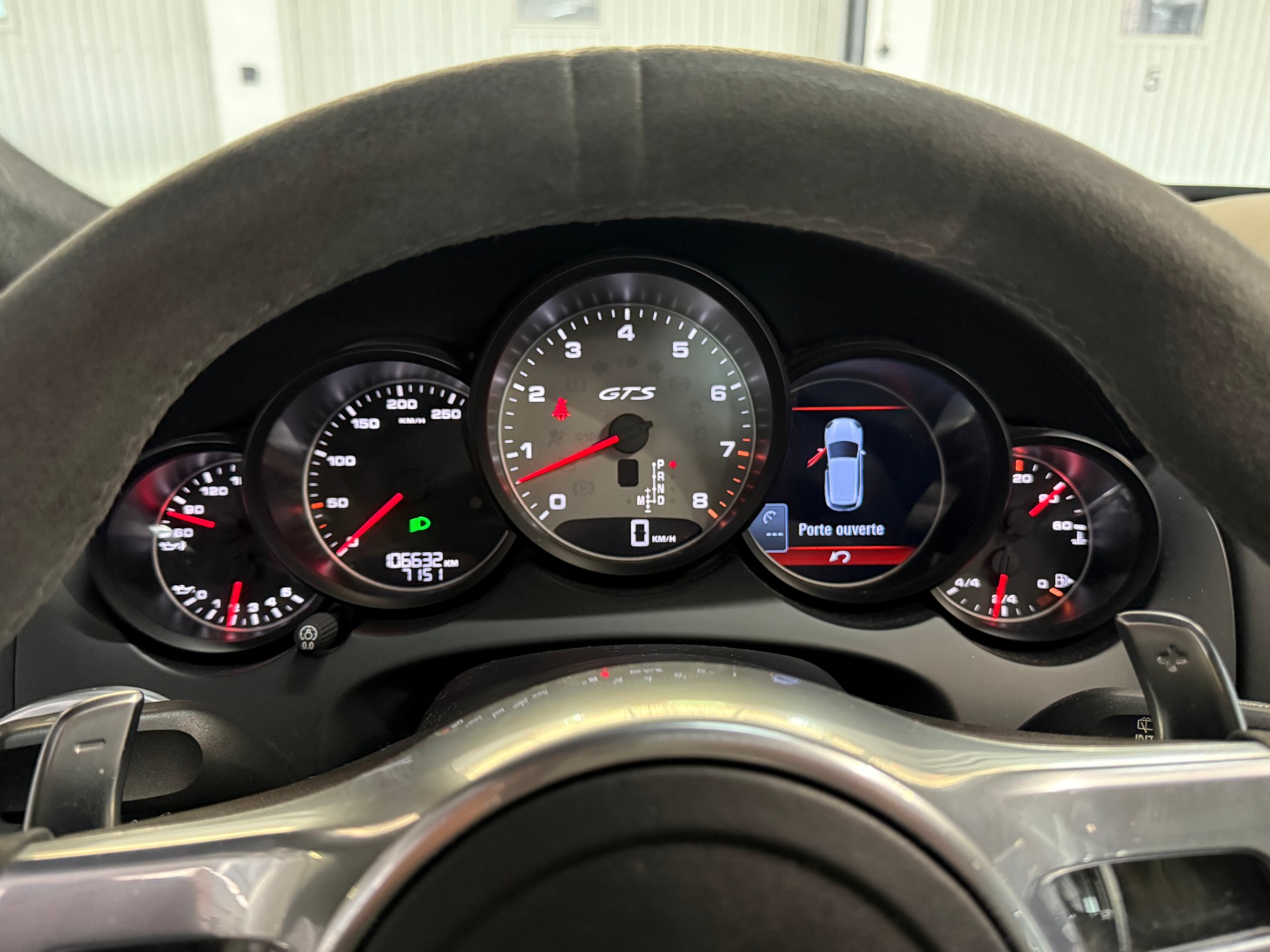 PORSCHE Cayenne GTS-image-14