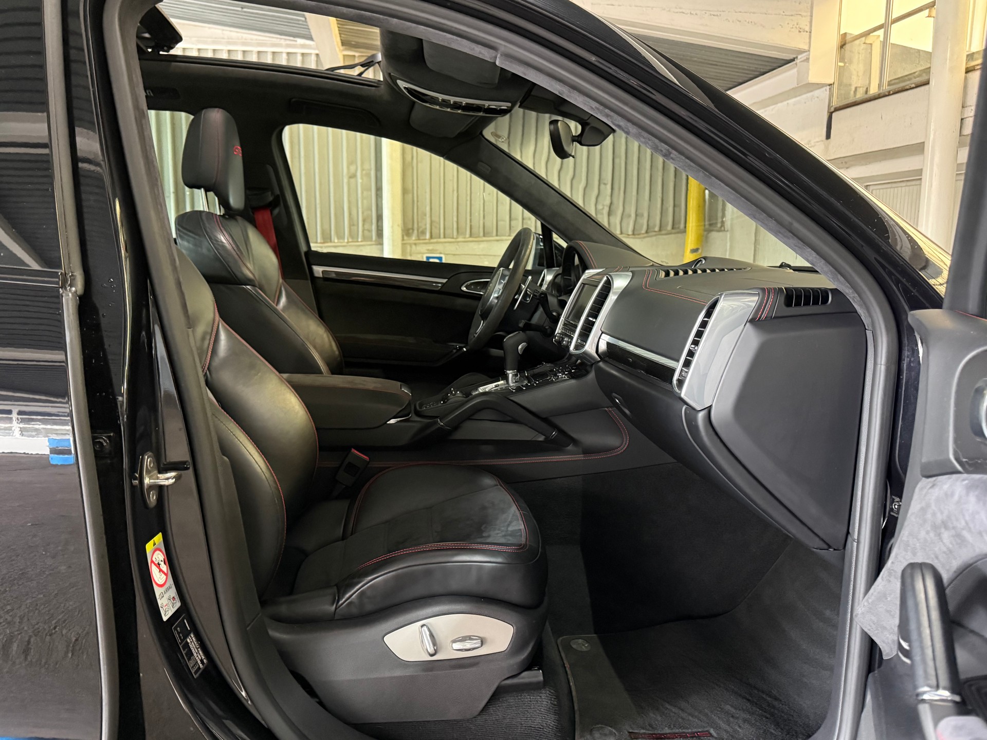 PORSCHE Cayenne GTS-image-13