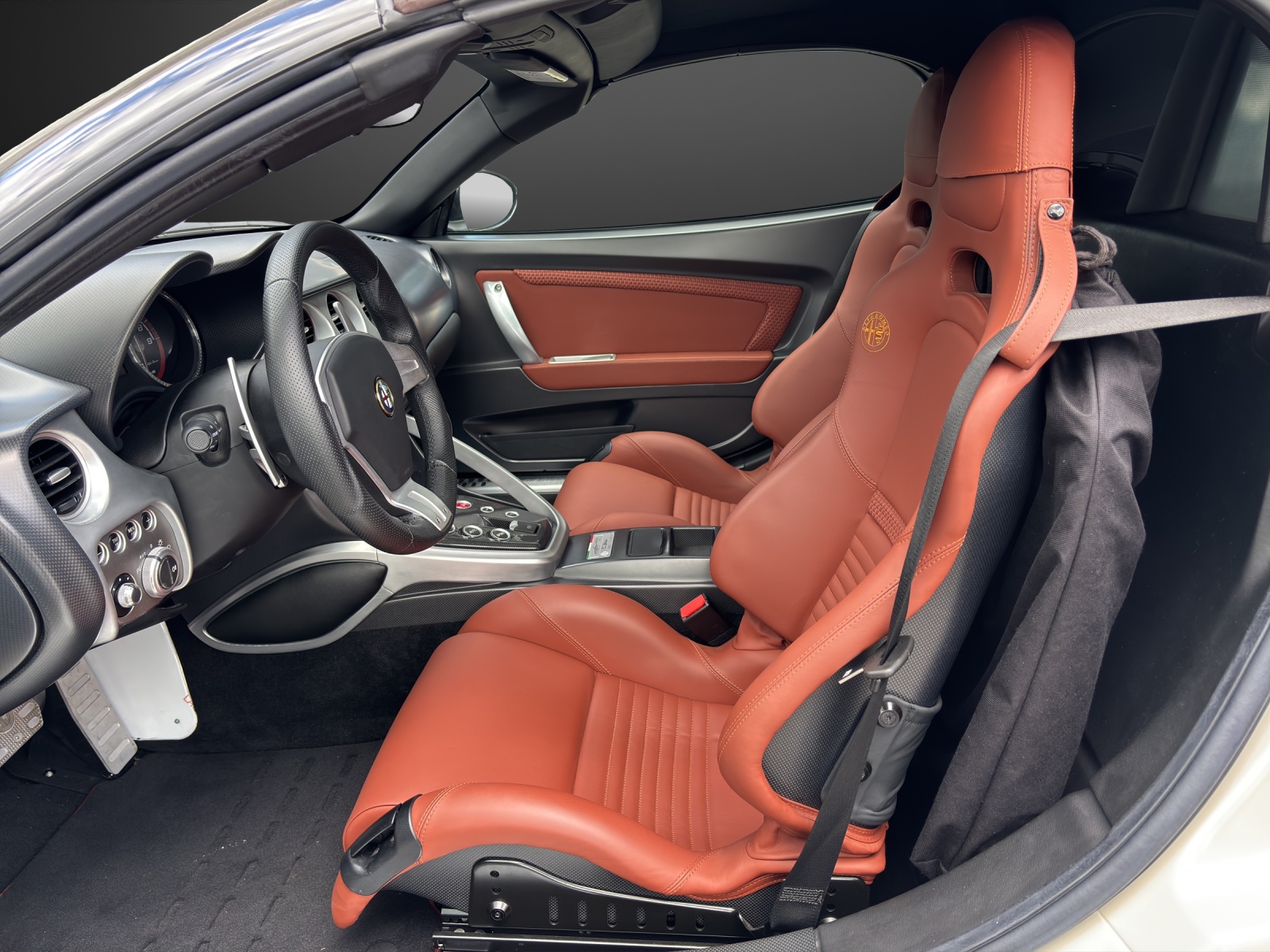 ALFA ROMEO 8C Spider-image-7