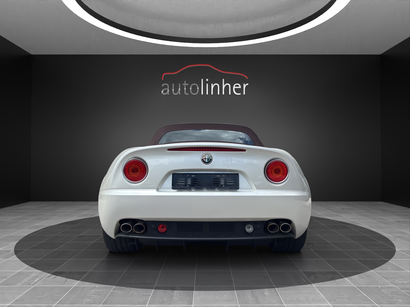ALFA ROMEO 8C Spider-image-3